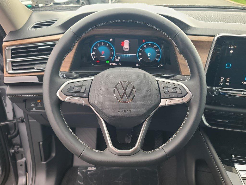 new 2026 Volkswagen Atlas car, priced at $43,197
