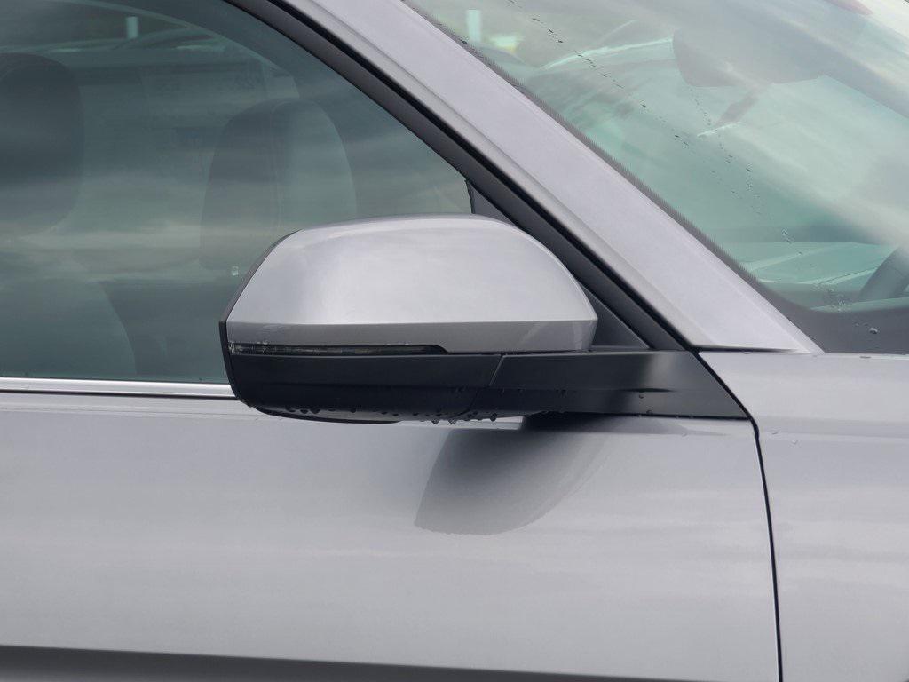 new 2026 Volkswagen Atlas car, priced at $43,197