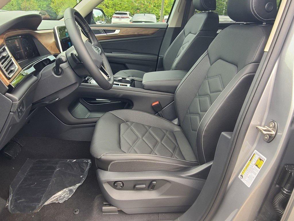 new 2026 Volkswagen Atlas car, priced at $44,741