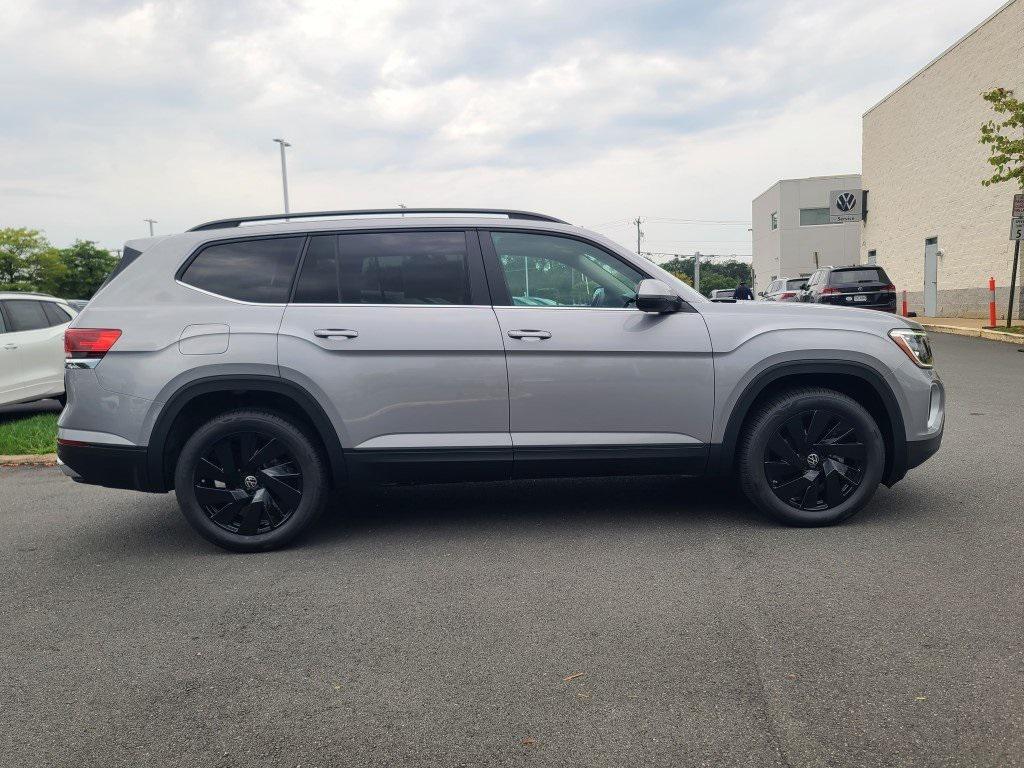 new 2026 Volkswagen Atlas car, priced at $44,741