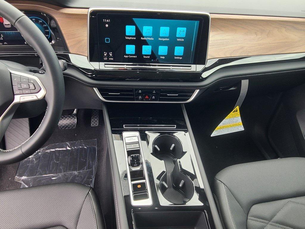 new 2026 Volkswagen Atlas car, priced at $44,741