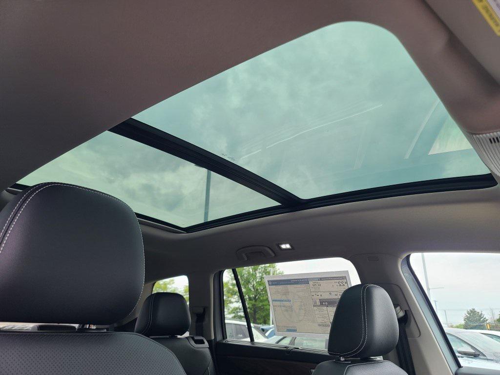 new 2026 Volkswagen Atlas car, priced at $44,741