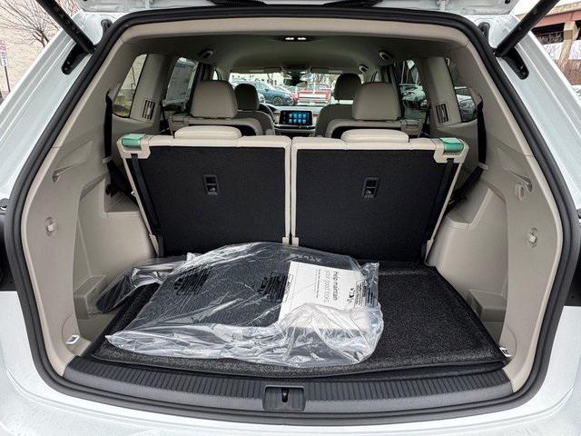 new 2026 Volkswagen Atlas car, priced at $43,878