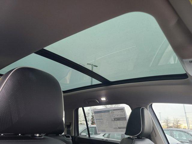 new 2026 Volkswagen Atlas car, priced at $51,996