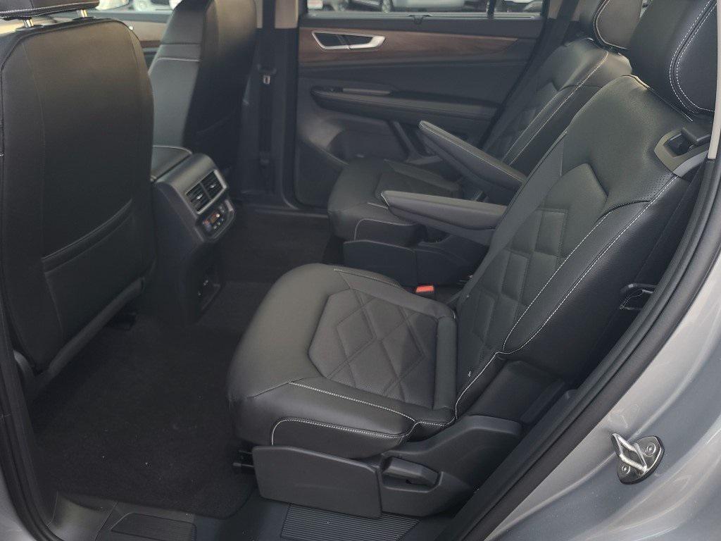 new 2026 Volkswagen Atlas car, priced at $43,986