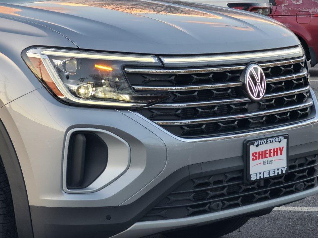 new 2026 Volkswagen Atlas car, priced at $43,986