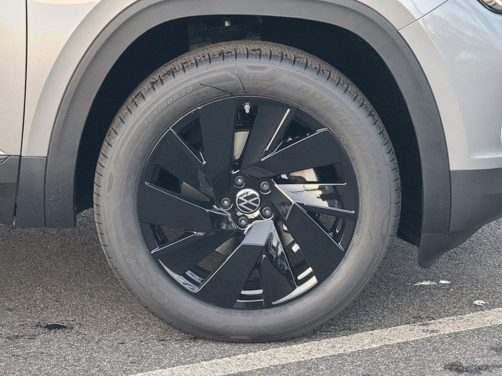 new 2026 Volkswagen Atlas car, priced at $43,986