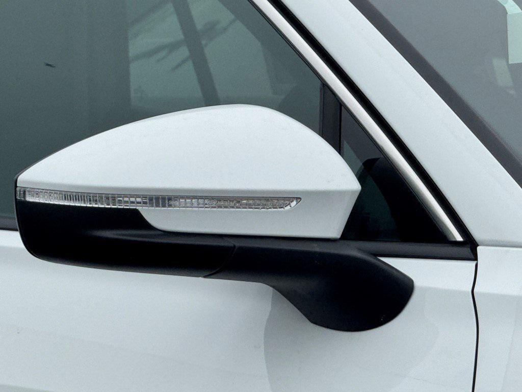 new 2026 Volkswagen Tiguan car, priced at $35,111