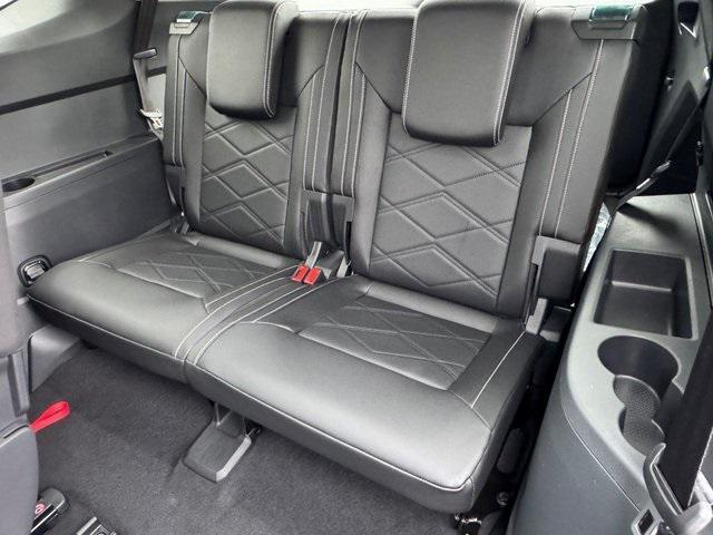 new 2026 Volkswagen Atlas car, priced at $44,611