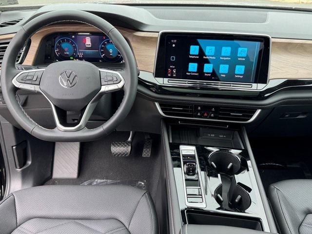new 2026 Volkswagen Atlas car, priced at $44,611