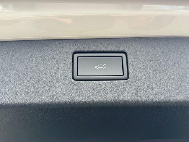 new 2026 Volkswagen Tiguan car, priced at $38,908