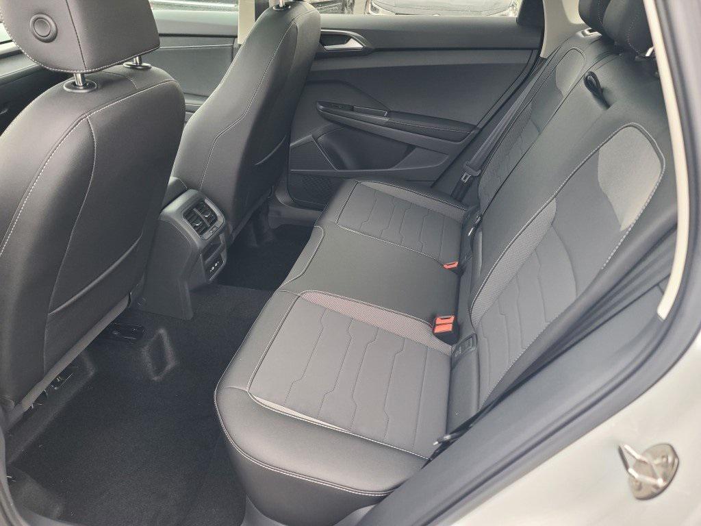 new 2026 Volkswagen Taos car, priced at $33,123