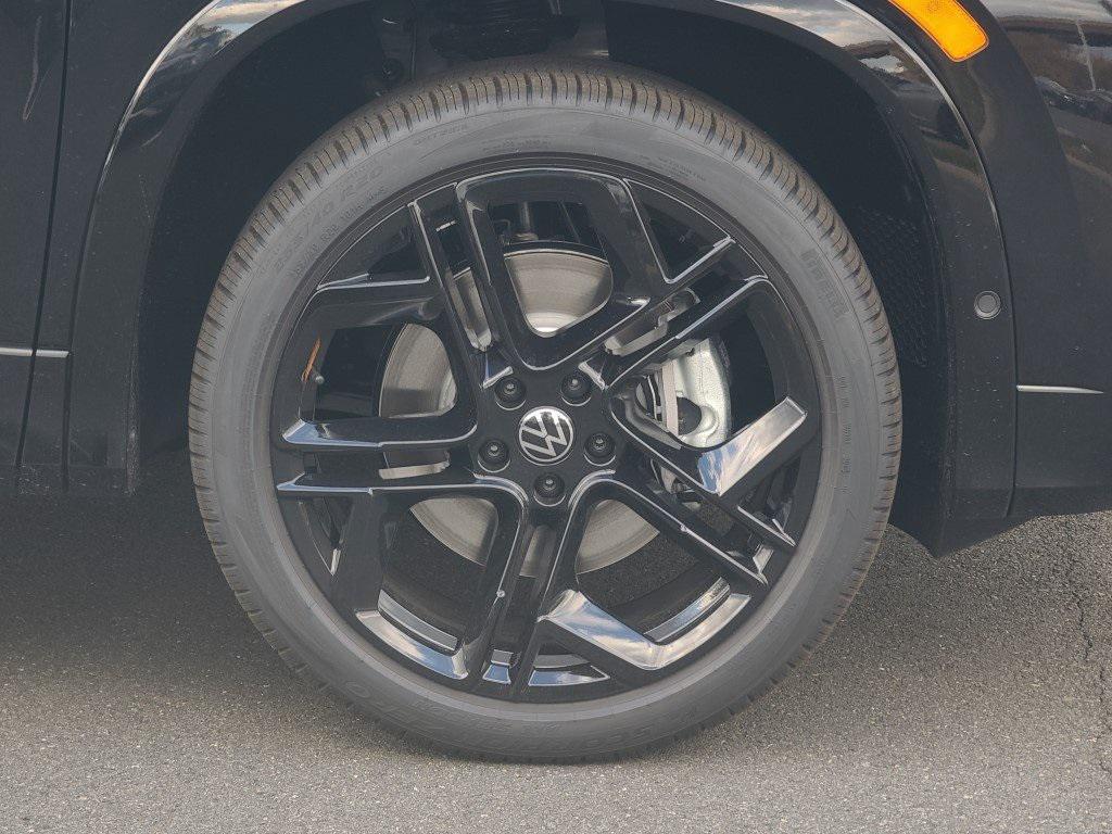 new 2026 Volkswagen Tiguan car, priced at $38,549