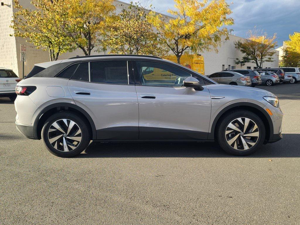 new 2025 Volkswagen ID.4 car, priced at $40,635