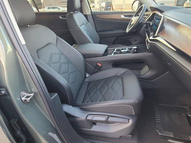 new 2026 Volkswagen Atlas car, priced at $44,420