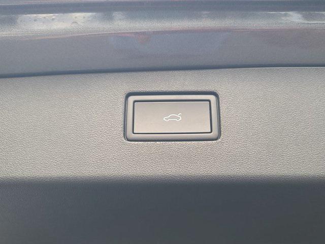 new 2026 Volkswagen Tiguan car, priced at $35,489