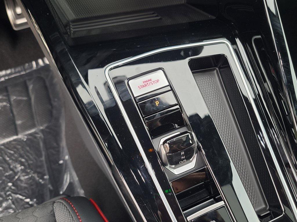 new 2026 Volkswagen Golf GTI car, priced at $39,674