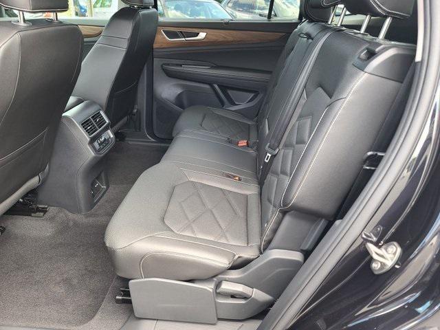 new 2026 Volkswagen Atlas car, priced at $43,388