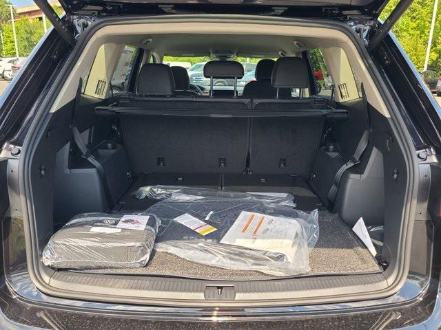 new 2026 Volkswagen Atlas car, priced at $44,265