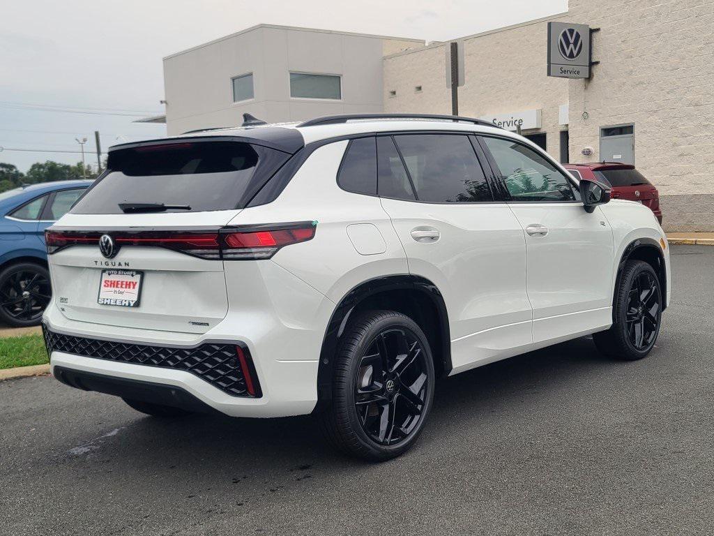 new 2025 Volkswagen Tiguan car, priced at $35,015