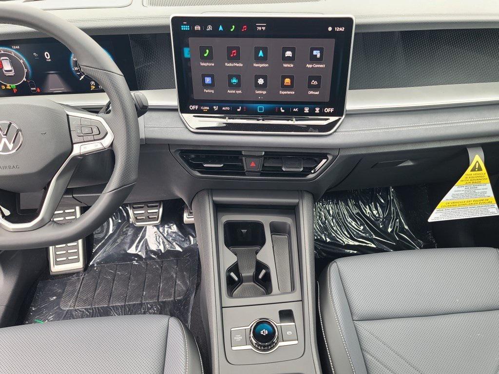 new 2025 Volkswagen Tiguan car, priced at $35,015