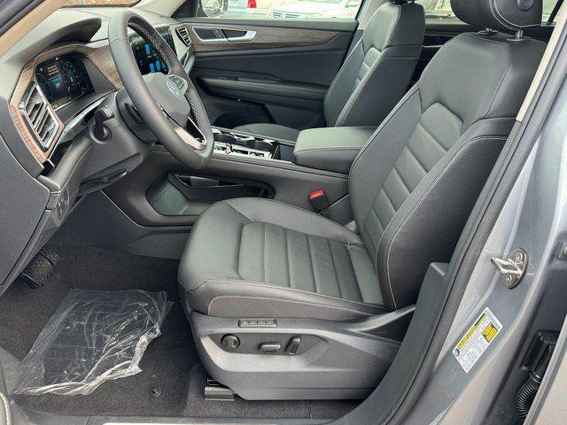 new 2026 Volkswagen Atlas car, priced at $45,651