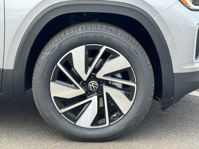 new 2026 Volkswagen Atlas car, priced at $45,651