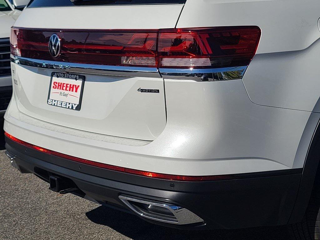 new 2026 Volkswagen Atlas car, priced at $44,580