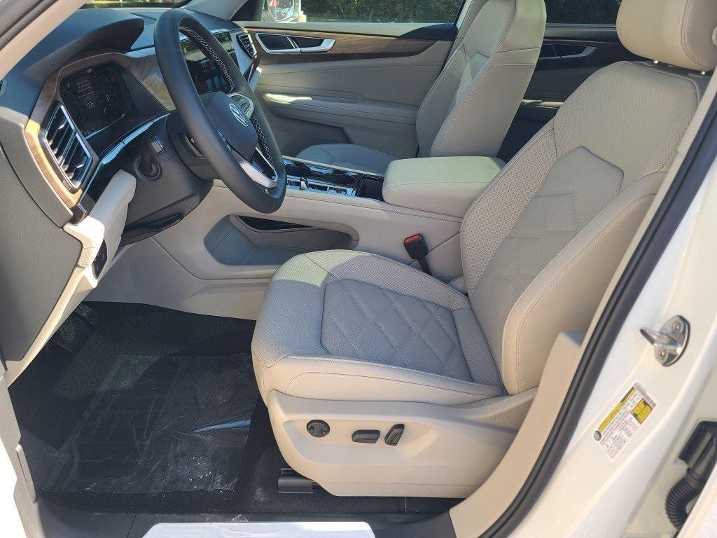 new 2026 Volkswagen Atlas car, priced at $44,580