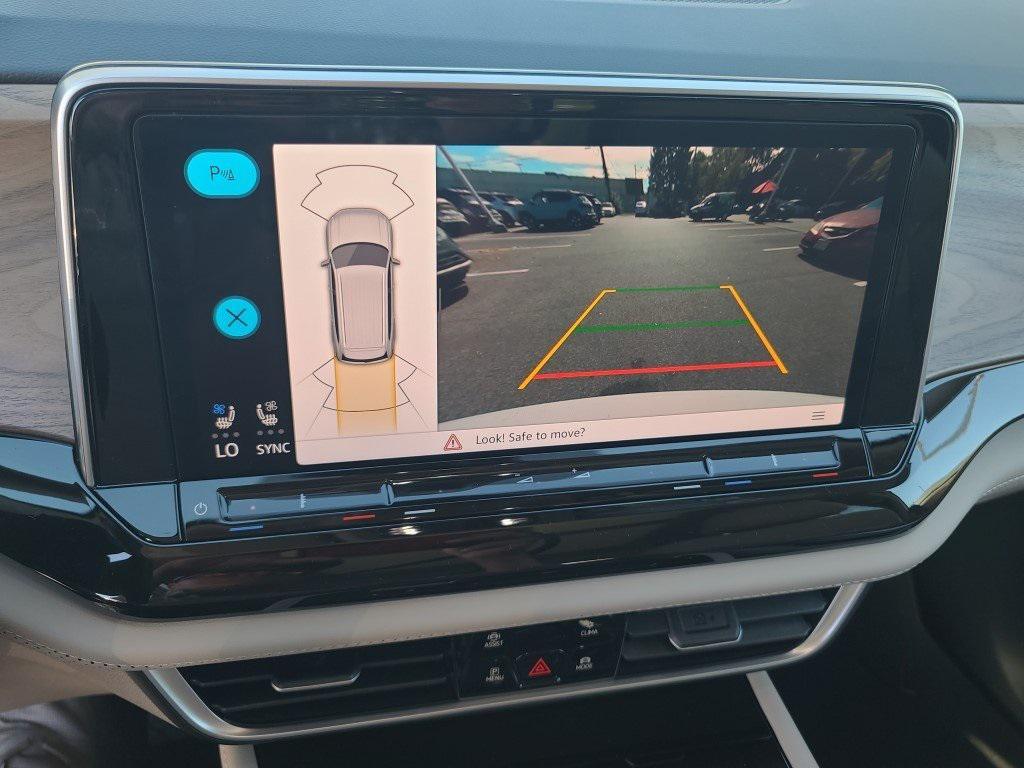 new 2026 Volkswagen Atlas car, priced at $44,580