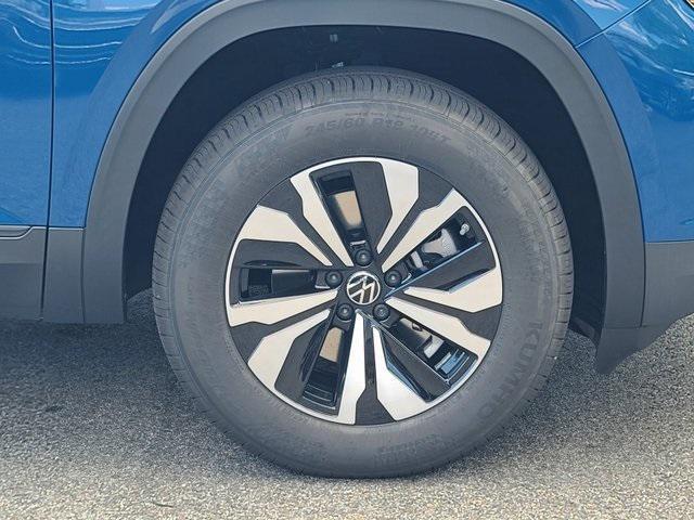 new 2026 Volkswagen Atlas Cross Sport car, priced at $38,418