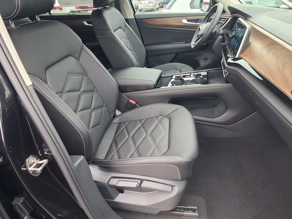 new 2026 Volkswagen Atlas car, priced at $43,388