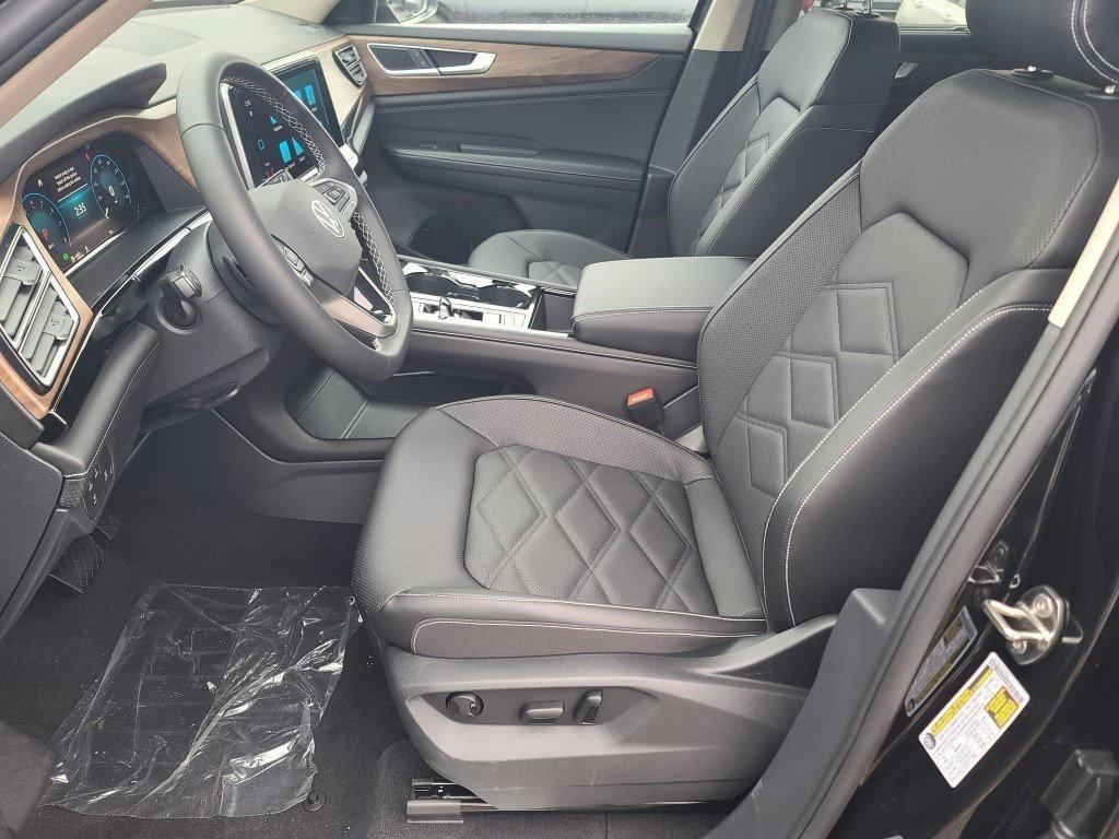 new 2026 Volkswagen Atlas car, priced at $43,388