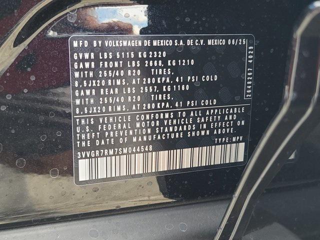 new 2025 Volkswagen Tiguan car, priced at $34,577