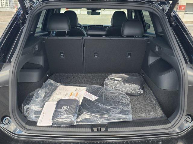 new 2025 Volkswagen Tiguan car, priced at $34,577