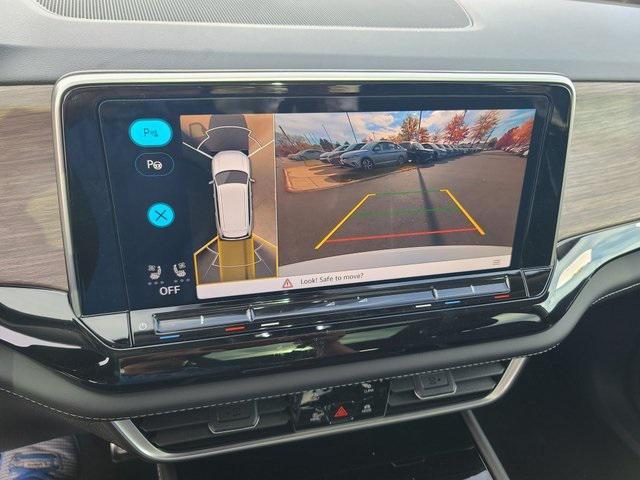 new 2026 Volkswagen Atlas car, priced at $52,581