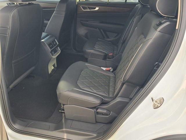 new 2026 Volkswagen Atlas car, priced at $52,581