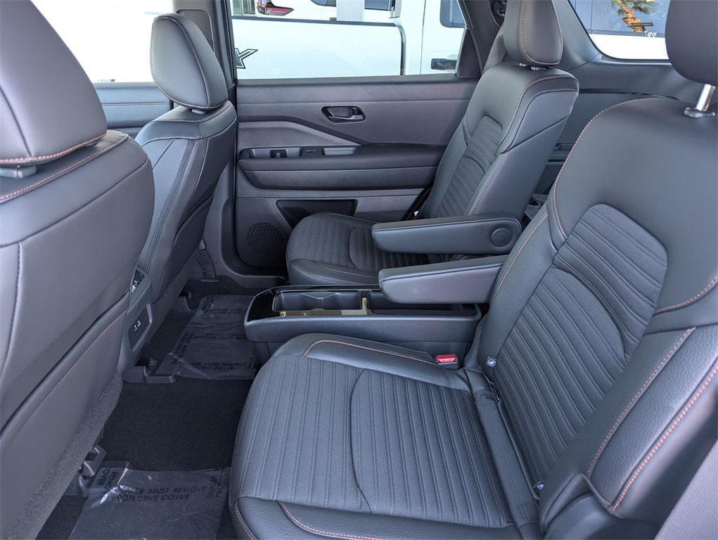 new 2025 Nissan Pathfinder car, priced at $37,447