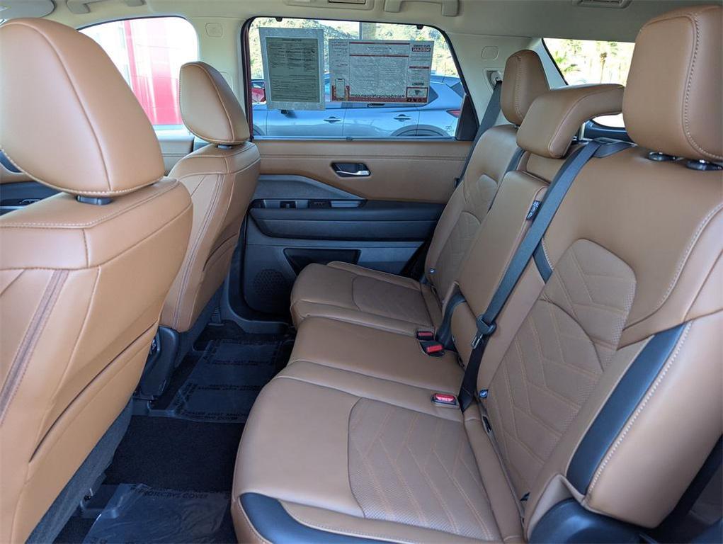 used 2025 Nissan Pathfinder car, priced at $43,977