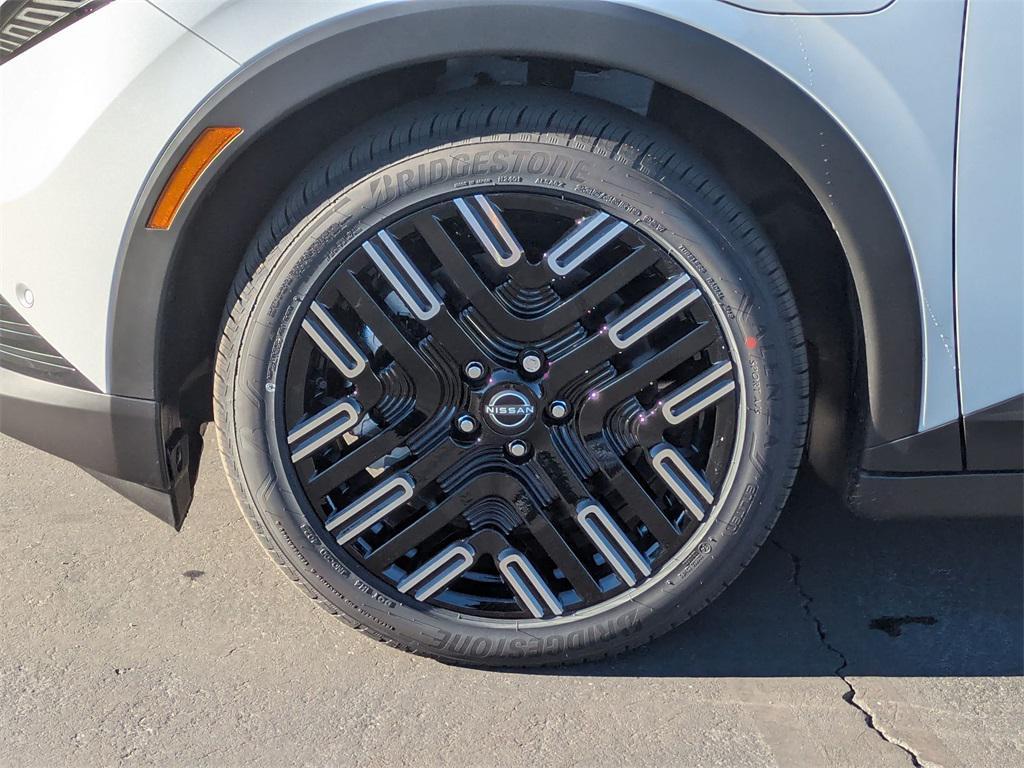 new 2026 Nissan Leaf car, priced at $40,362