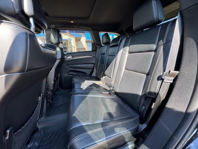 used 2016 Jeep Grand Cherokee car, priced at $13,995