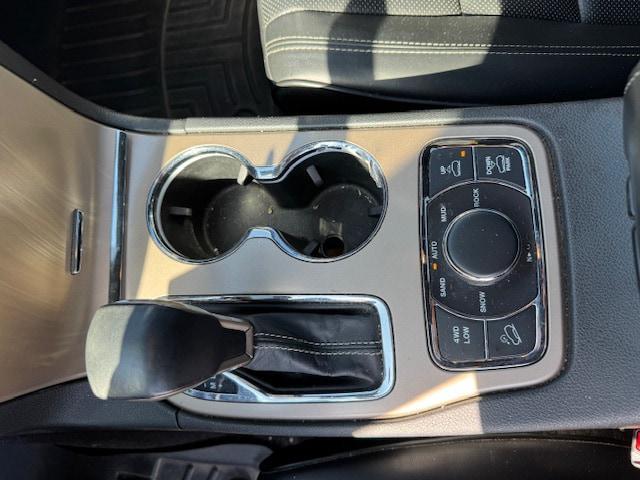 used 2016 Jeep Grand Cherokee car, priced at $13,995