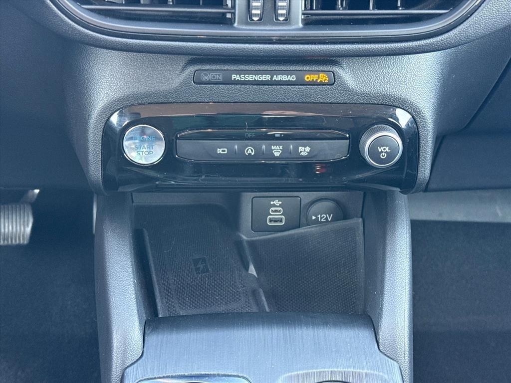 used 2024 Ford Escape car, priced at $25,784