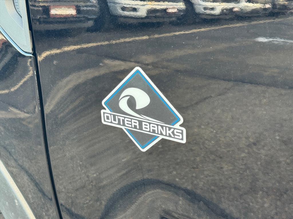 new 2025 Ford Bronco Sport car, priced at $33,805