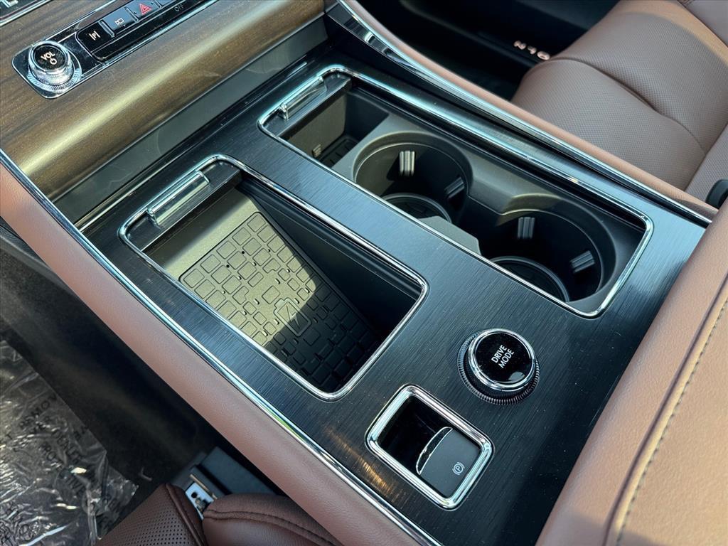 new 2025 Lincoln Aviator car, priced at $73,858