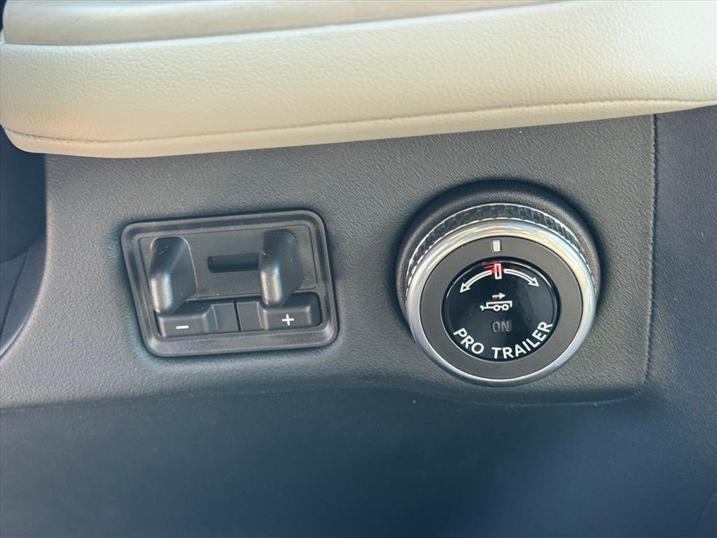 new 2026 Lincoln Navigator car, priced at $111,080