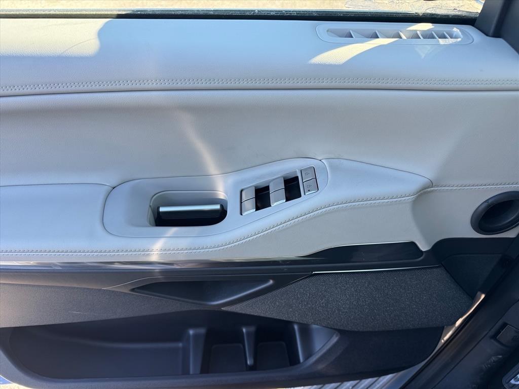 new 2026 Lincoln Navigator car, priced at $111,080