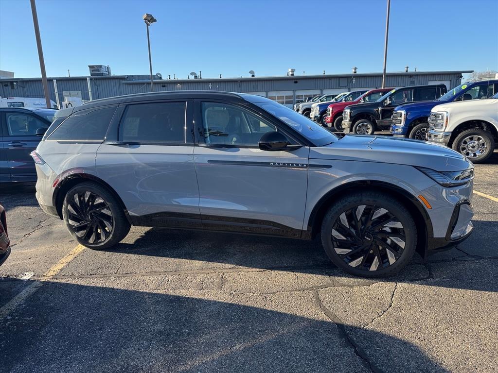 new 2026 Lincoln Nautilus car, priced at $73,205