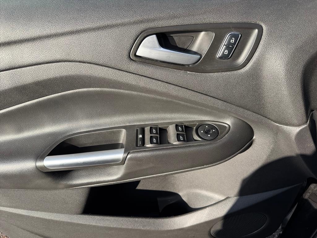 used 2015 Ford Escape car, priced at $9,495