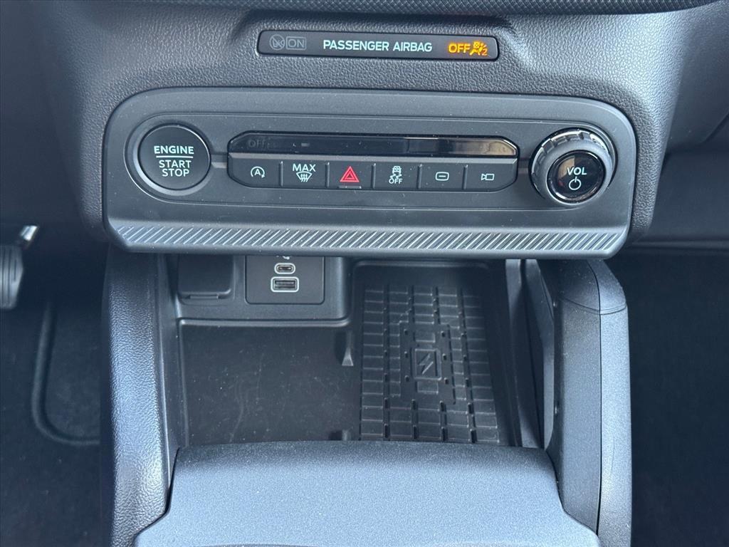 new 2025 Ford Bronco Sport car, priced at $33,300